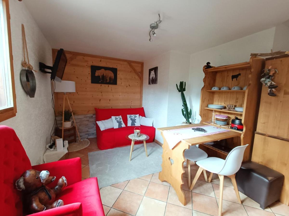 Appartement avec terrasse et parking Privé Grand-Aigueblanche Extérieur photo